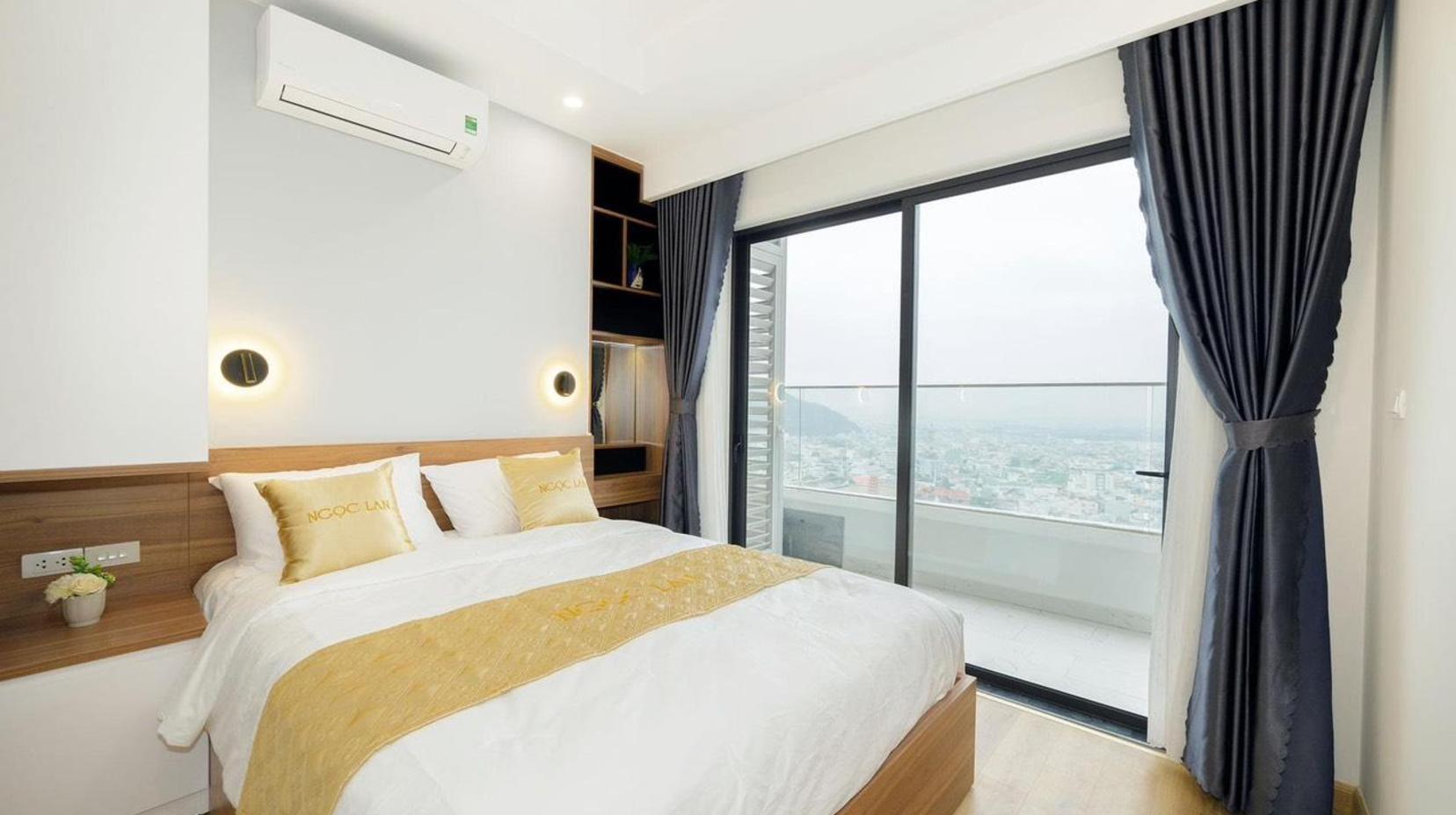 Two-Bedroom Ocean View Apartment - Bedroom