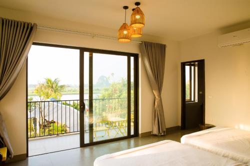 Quadruple Room with Lake View