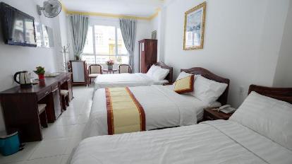 Family Room with Window - Bed