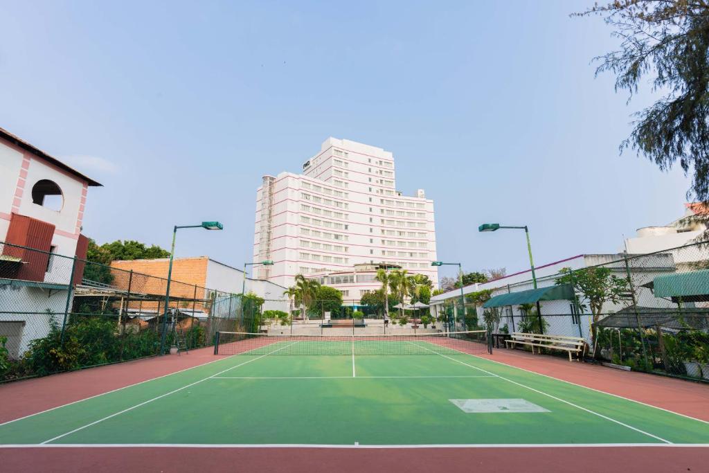 Tennis court