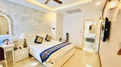 Deluxe Double Room - Guestroom