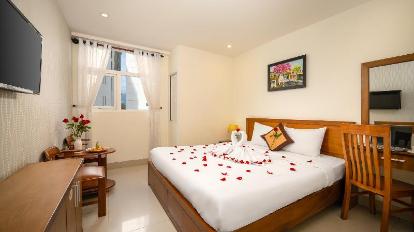 Deluxe Double Room - Guestroom