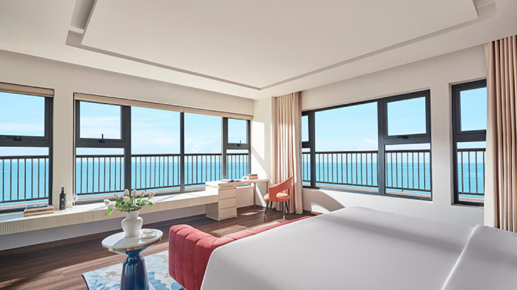 Ocean View Regal Suite - Daily Afternoon Tea Included