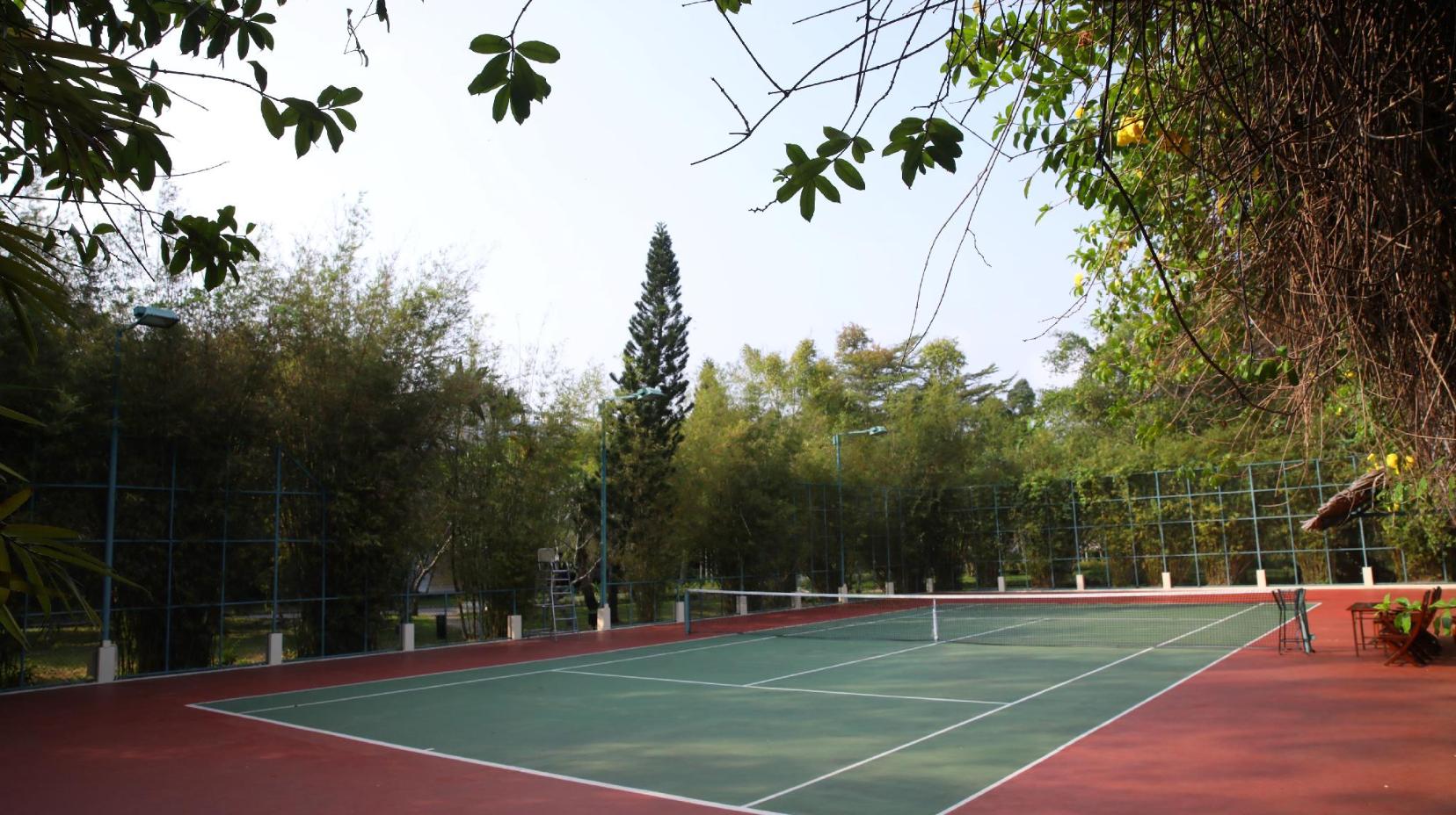 Tennis court