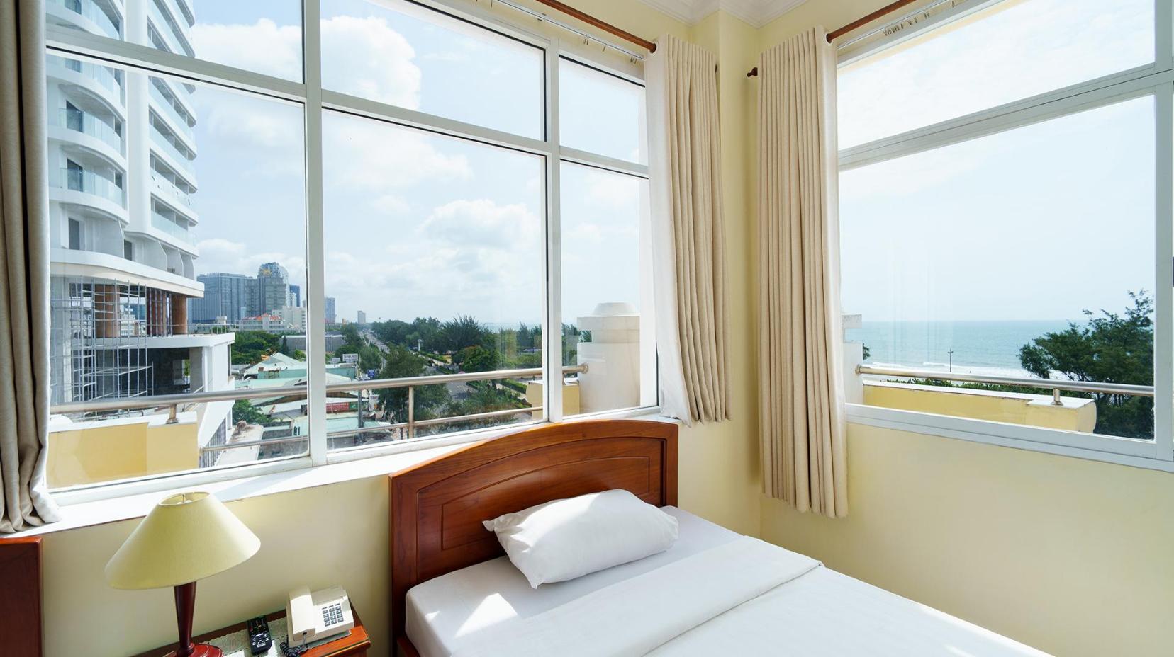 Standard Twin Room - View