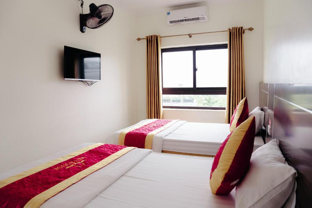 Deluxe Twin Room with Sea View