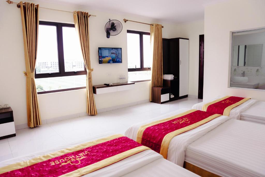 Deluxe Triple Room with Sea View