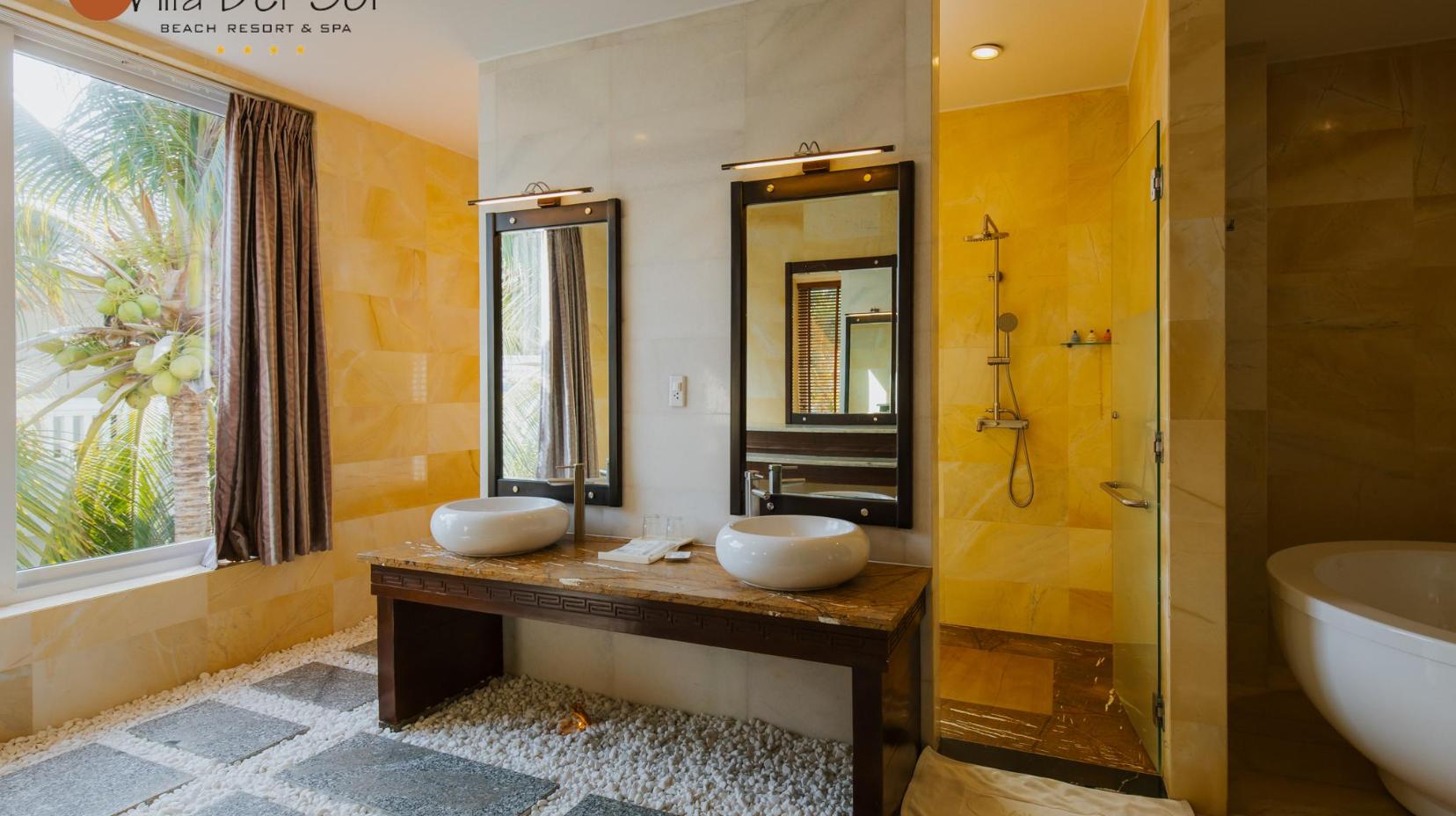 Grand Premium Deluxe Ocean View - Bathroom