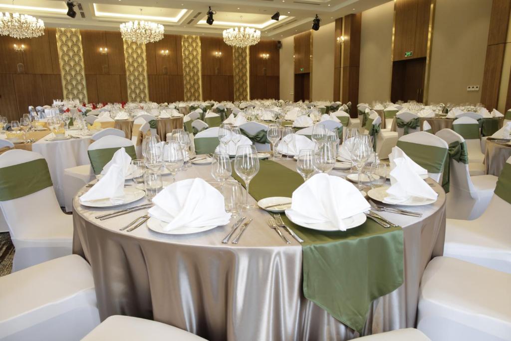 Banquet hall