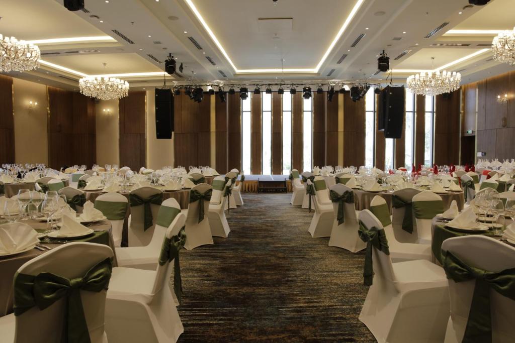 Banquet hall