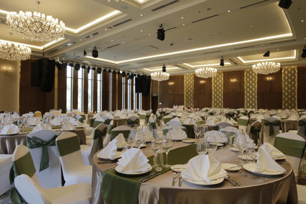 Banquet hall